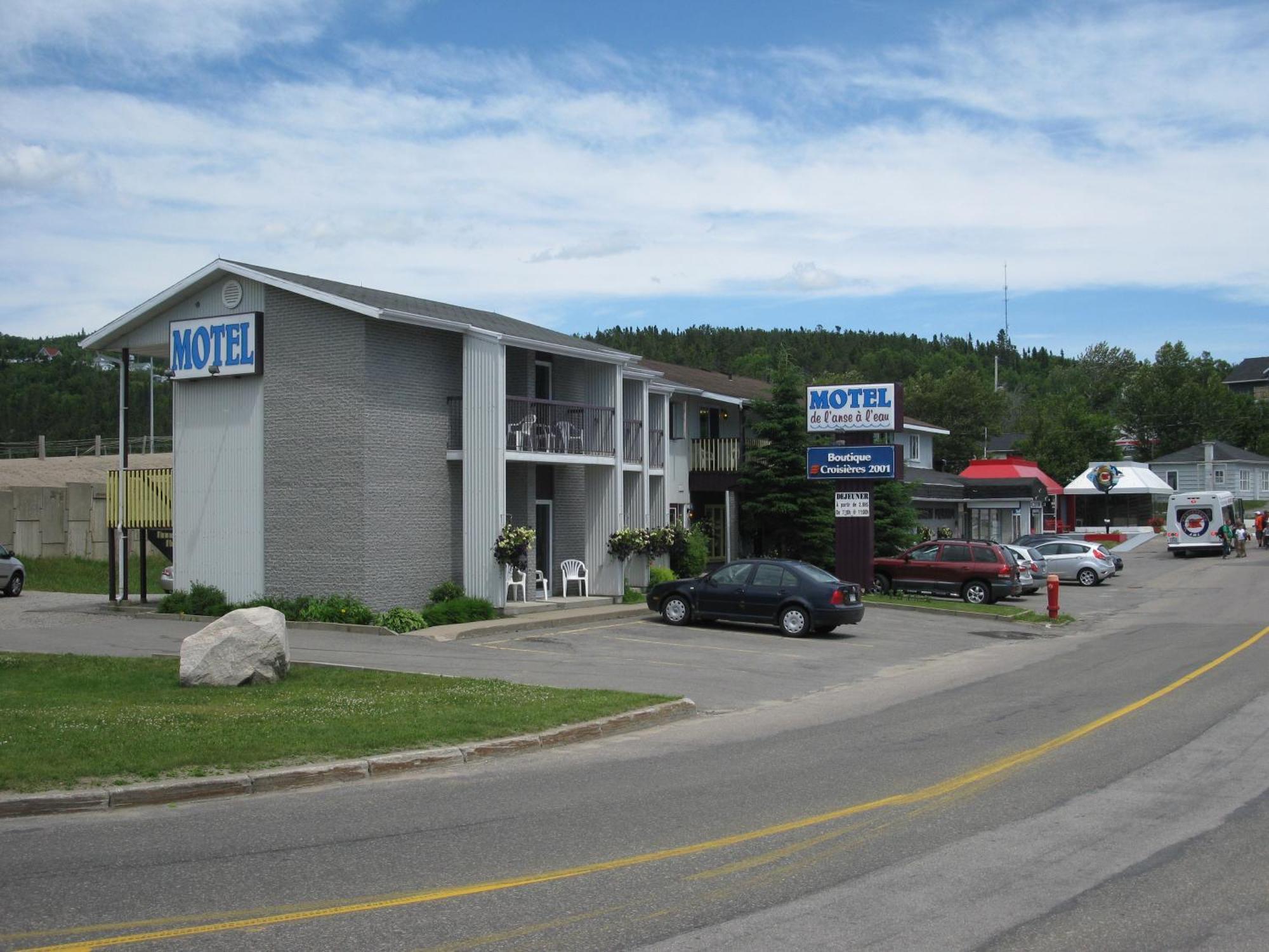 Motel De L'Anse A L'Eau Tadoussac Exterior foto